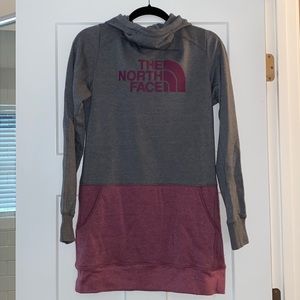 North Face NWOT hoodie